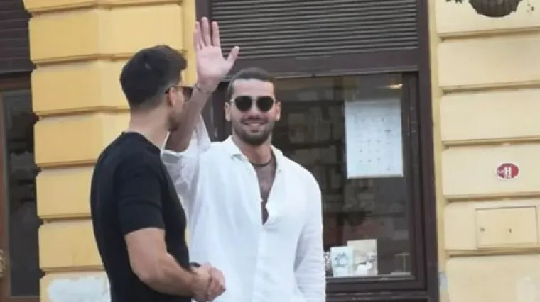 Šime Elez proslavio 27. rođendan: Popularna dama cijelu mu je večer pravila društvo