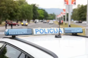 Policija našla još dvojicu maloljetnih nasilnika sa Savskog mosta: Vršnjaka izvukli iz busa i mlatili ga