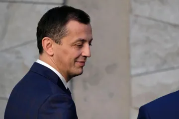 Bivši ministar obrane uhićen u zračnoj luci: Povezan je s kriminalnom organizacijom?