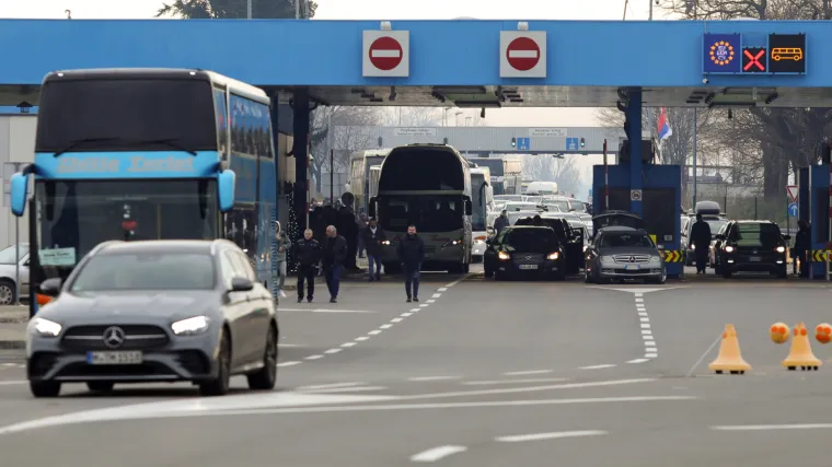 Uhvaćen s 22.555 eura keša i brutalno kažnjen: S koliko gotovine vi putujete preko granice?