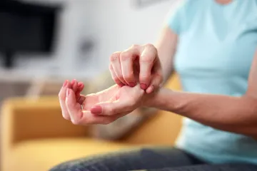 Što znači kada vas zasvrbe ovi dijelovi tijela? Jedni donose novac, drugi ukazuju na nesreću