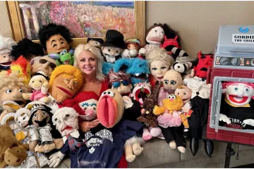 Ostavila zaručnika zbog obitelji lutaka, a sada traži partnera: 'Dobila sam pismo iz Hrvatske'