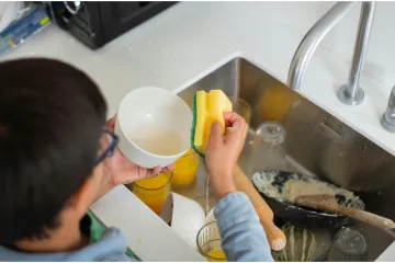 Stručnjaci izdvojili što sve nikada ne biste trebali bacati u sudoper: 'Može nastati veliki problem'