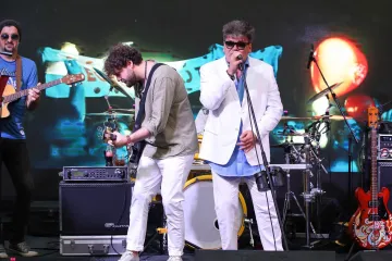 Crvena jabuka otkazala koncert radi smrti Halida Bešlića: 'Nema riječi... tuga prevelika'