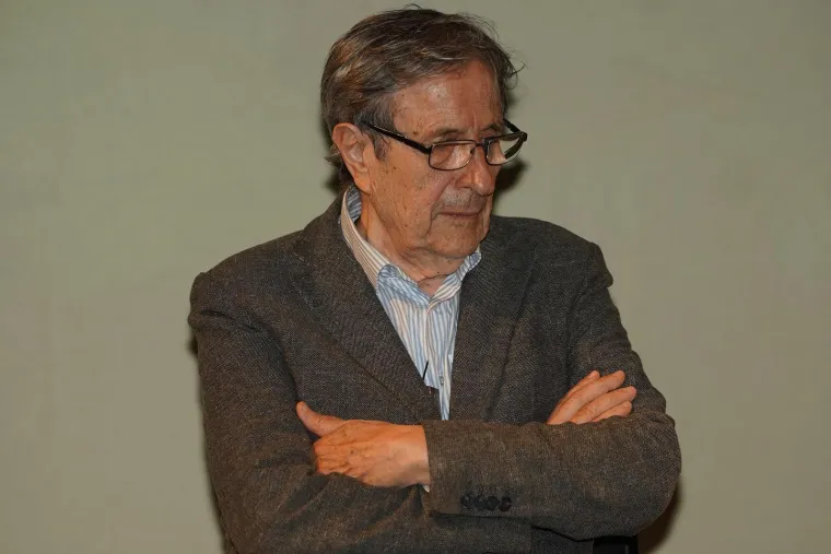 Preminuo Zdravko &Scaron;otra, redatelj koji je stvorio mnogima omiljene filmove i serije