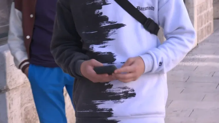 Djeca su sve više ovisna i o ovome, pitali smo vas kako ih kontrolirate: Ovo su odgovori