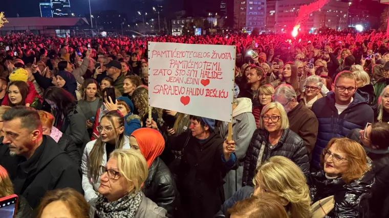 Tuga, pjesme i samo najljepše riječi o Halidu Bešliću: Sarajevo je večeras bilo u suzama