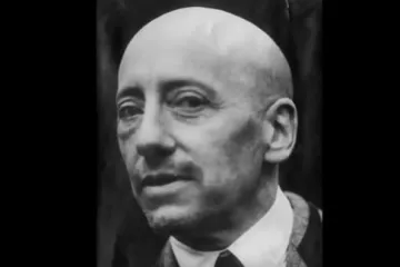 Ćelavi patuljak, veliki zavodnik i fašist koji je čuvao ispale zube mogao bi biti uspješan hrvatski recept za Oscara