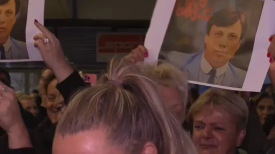 Noć kad je Sarajevo plakalo i pjevalo... Bili smo na oproštaju od Halida pred Skenderijom