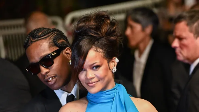 Nove Rihannine fotografije: Pogledajte kako izgleda tri tjedna nakon poroda