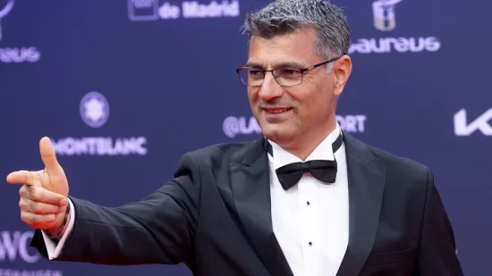 Viralna olimpijska zvijezda ponovno briljira: Turski strijelac u svom stilu osvojio zlato