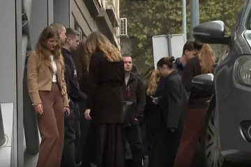 Drama zbog 'helikopterskih roditelja': Zagrebački fakulteti poslali apel tatama i mamama