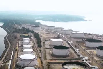 Energetski rat u regiji! Tko koga može kupiti i čija nafta teče čijim cijevima?