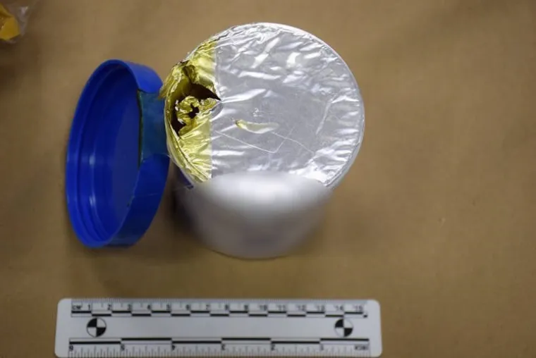 Zagrepčanin je ovaj paket naručio iz SAD-a. Bolje da nije, jer policija mu je pokucala na vrata