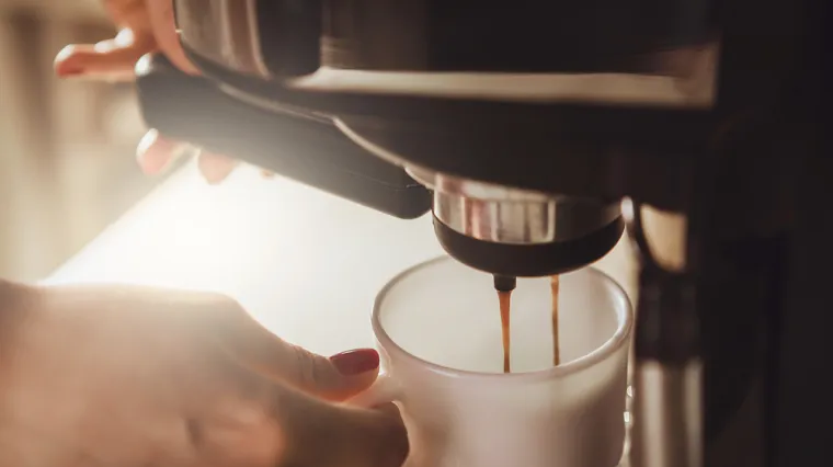 Kupili ste šalice s popularnim junacima i likovima? Provjerite svoje police, opasne su