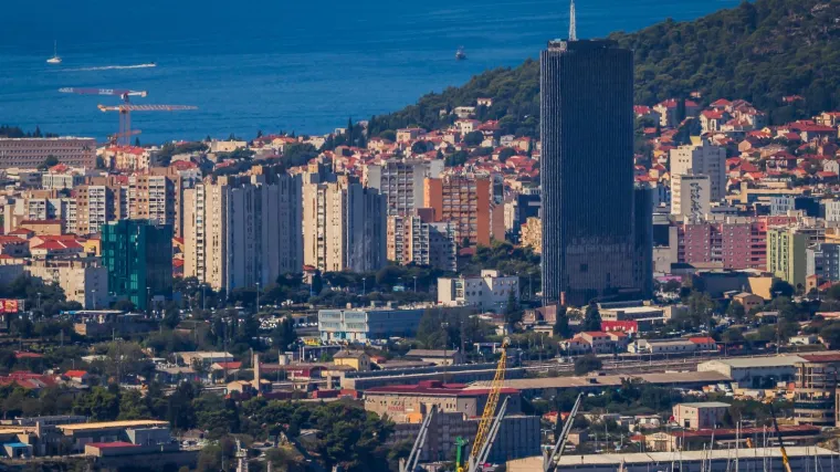Skandal trese Split! Ivošević na meti optužbi, tko je dohvatio bankovne račune građana?