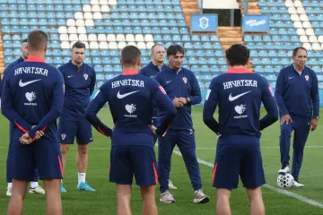 Dalić mijenja gotovo cijelu momčad: Hrvatska bitnu utakmicu igra u neviđenom ruhu