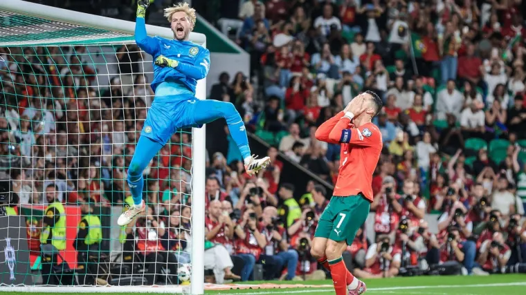 Cristiano izveo najgori penal u karijeri: Reakcije navijača Portugala sve govore