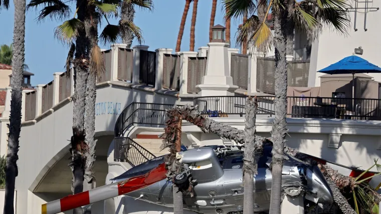 Helikopter se srušio na hotel: Ozlijeđeni slučajni prolaznici, otkriveno tko je pilot