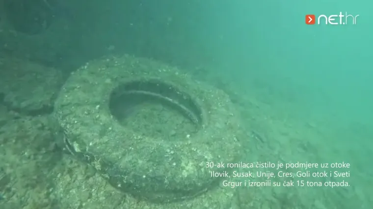 Ronioci iz Jadrana izvukli 15 tona otpada - bilo je tu rasvjetnih stupova, akumulatora, boca...