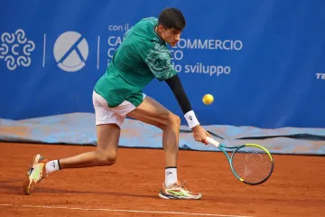 Hrvatska teniska senzacija ne staje: Luka Mikrut u finalu ATP Challengera u Valenciji!