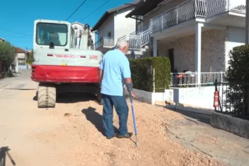 Očajni stanovnici riječkog naselja: Trudnice, bolesni i stariji zbog radova ne mogu autom do kuće