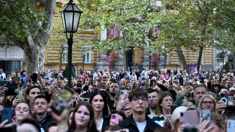 Hrvatska se danas utopila u emocijama: Okupljeni obožavatelji oprostili od velikog Halida