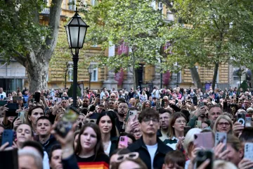 Hrvatska se danas utopila u emocijama: Okupljeni obožavatelji oprostili od velikog Halida