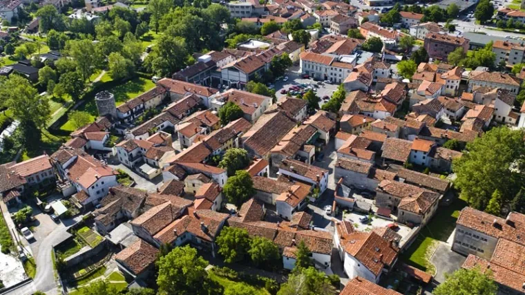 Europski grad kulture 2025. koji priča povijesne tajne i vodi u ljepote Vipavske doline