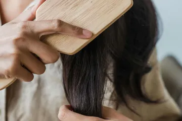 Kako spriječiti isušivanje kose? Uz nekoliko ključnih poteza bit će zdrava i blistava