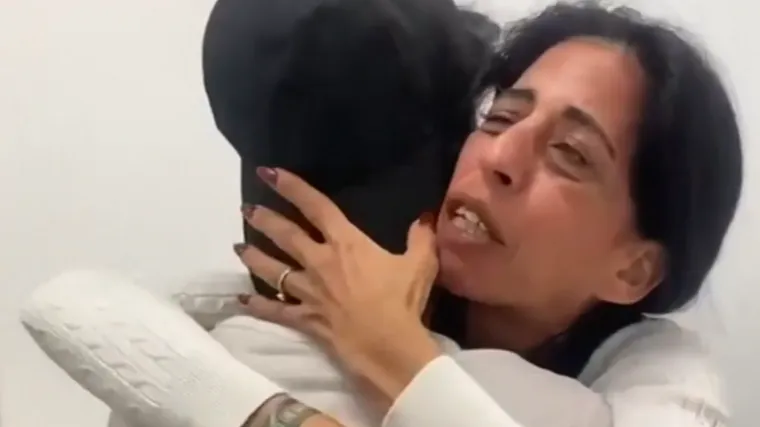 Majka i sin ujedinjeni nakon 738 dana zatočeništva: 'Moj život, moj život, moja duša...'