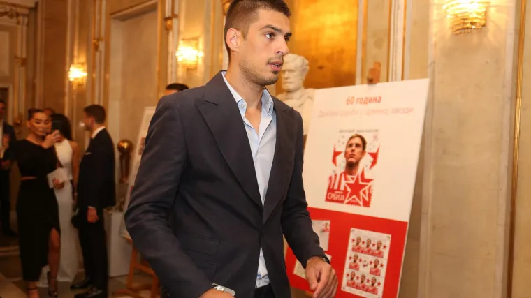 Srbiju trese veliki skandal: Bivši kapetan Crvene zvezde napustio klub!