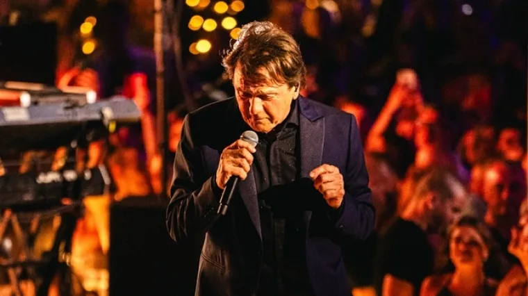 Cijena estrade uoči Nove godine: Neki pjevači uzimaju i po 1.000 eura po minuti