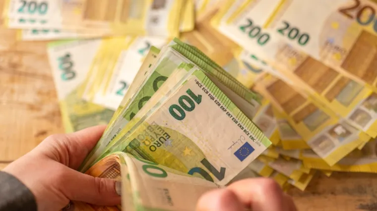 Hrvat lažirao smrt u obitelji zbog novca: Poslodavac mu povjerovao, ali otkrila ga jedna stvar