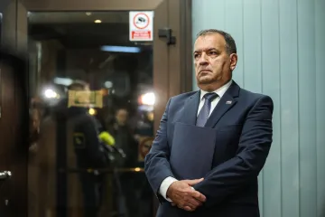 Biste li se dali u ruke kirurgu koji nije operirao sedam godina? 'To je isto kao i vožnja auta'