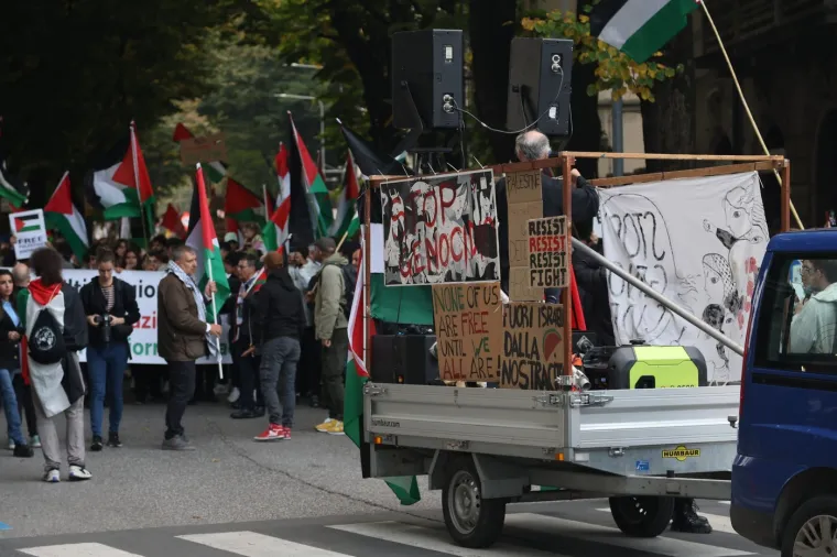 Pogledajte što se događa u hrvatskom susjedstvu, svi su izašli na ulice i imaju jedan cilj