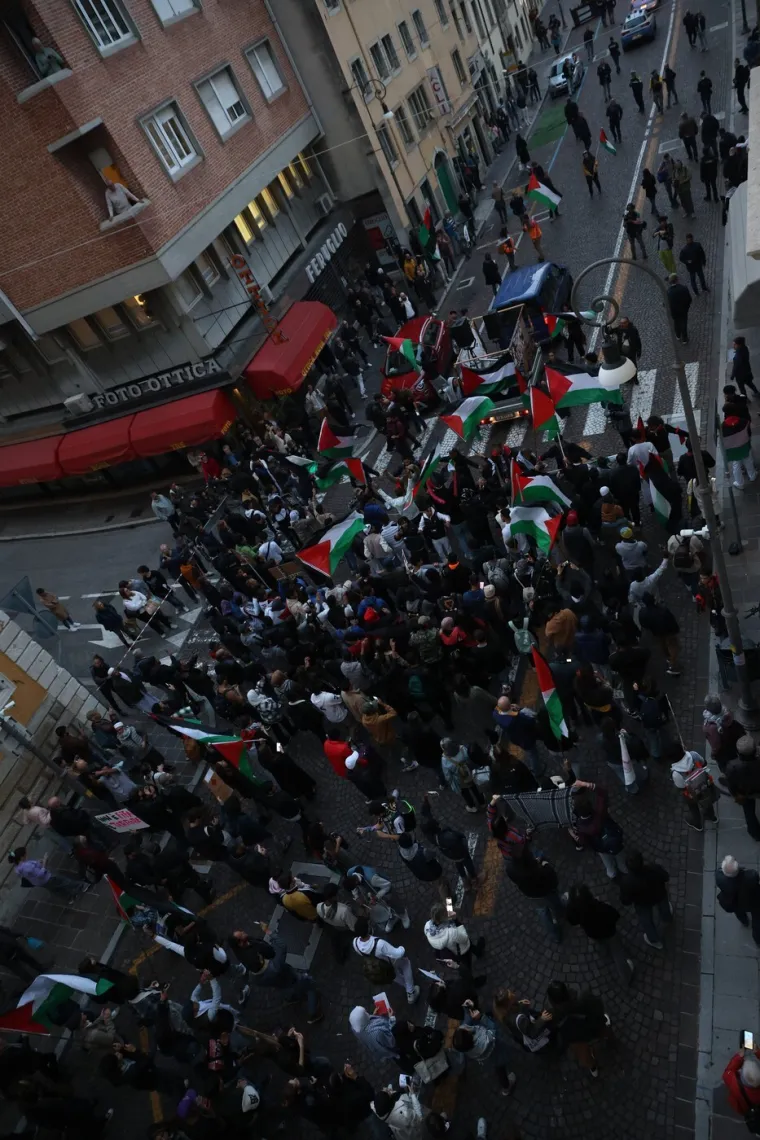 Pogledajte što se događa u hrvatskom susjedstvu, svi su izašli na ulice i imaju jedan cilj