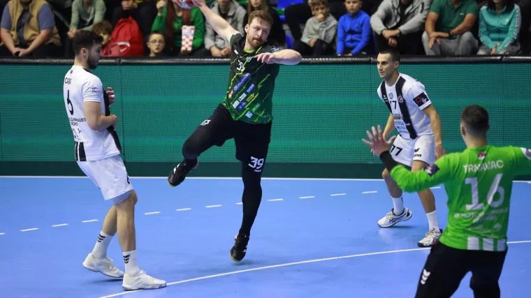 Partizan pao u Našicama, Čupić bolji od Vorija