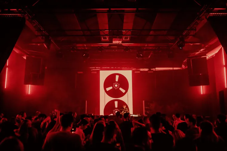 Kultni duo Dresden donosi ove subote euforičnu nepredvidivost u Peti Kupe