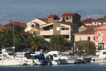 Na otoku Ugljanu je 'kvadrat' skuplji nego u Dubrovniku i Zagrebu: Doznajemo zašto
