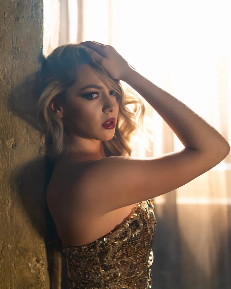 Natalli otkrila zavodljivu stranu u spotu za novi singl "Duga, duga noć"!