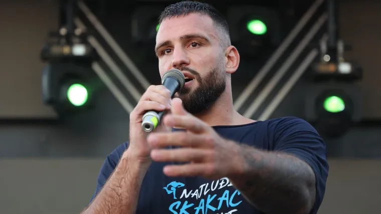 Plazibat se vraća jači nego ikad! Odmah ide na jednog od najboljih teškaša Gloryja!