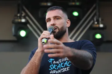 Plazibat se vraća jači nego ikad! Odmah ide na jednog od najboljih teškaša Gloryja!