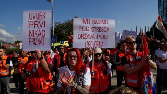 Djelatnici Hitne pred Vladom, traže beneficirani staž: 'Susrećemo ono što ne možete ni zamisliti'