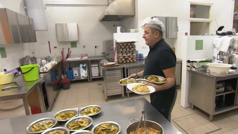 Školski kuhar otkrio u kojoj hrani učenici najviše uživaju: 'Evo kako ih malo zavaramo'