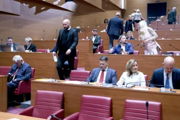 Cijeli dan raspravljali, a ništa dogovorili: Sabor opet zakuhao oko proračuna