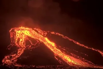 Kao u grotlu pakla: Spektakularne snimke erupcije na Havajima