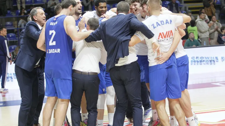 Zadar nezaustavljiv: Aktualni prvak pregazio Samobor i nastavio savršeni niz!