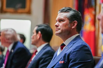 Trumpov ministar privukao pažnju izborom kravate na sastanku sa Zelenskim: Ovo je slučajno ili...?