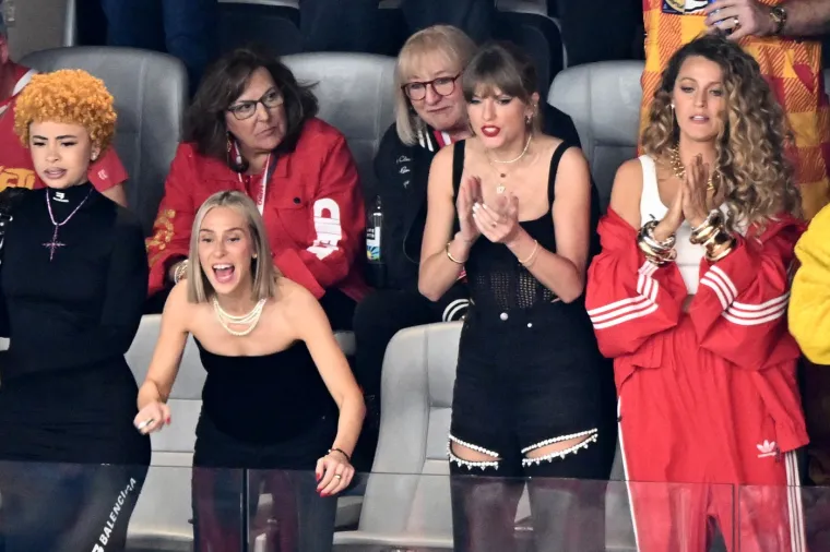 Taylor Swift i Blake Lively zauvijek prekinule prijateljstvo? Izvori tvrde da nisu u kontaktu